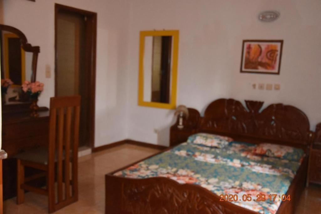 Hotel Residence Georges Colette Yopougon Buitenkant foto